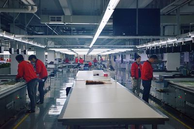 《對話新時代》攝制組走進贏領智尚 專訪陳靈梅，共話時尚創新與企業發展